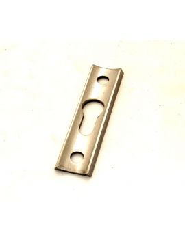 bed beslag maat 60mm in Blank ijzer.