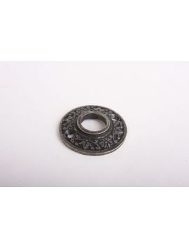rozet maat 42mm in Zilver antiek.
